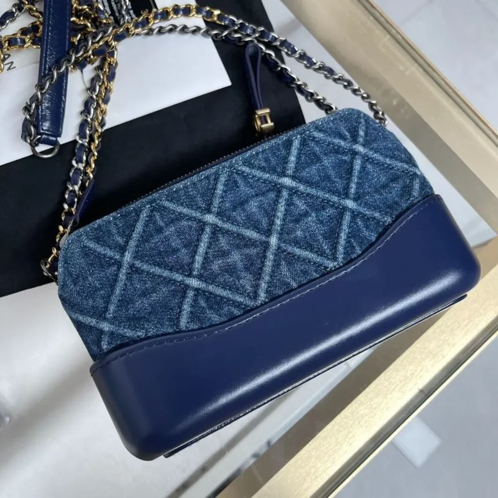 Chanel Women Pre-Loved Bag Very Good Condition